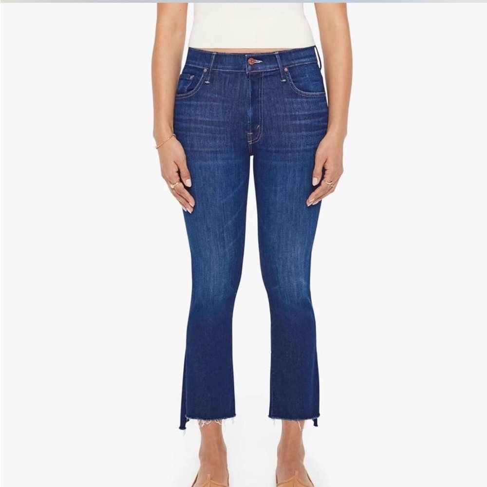 MOTHER Lil ’MOTHER Petite size 26 the insider crop step fray in off-limits.